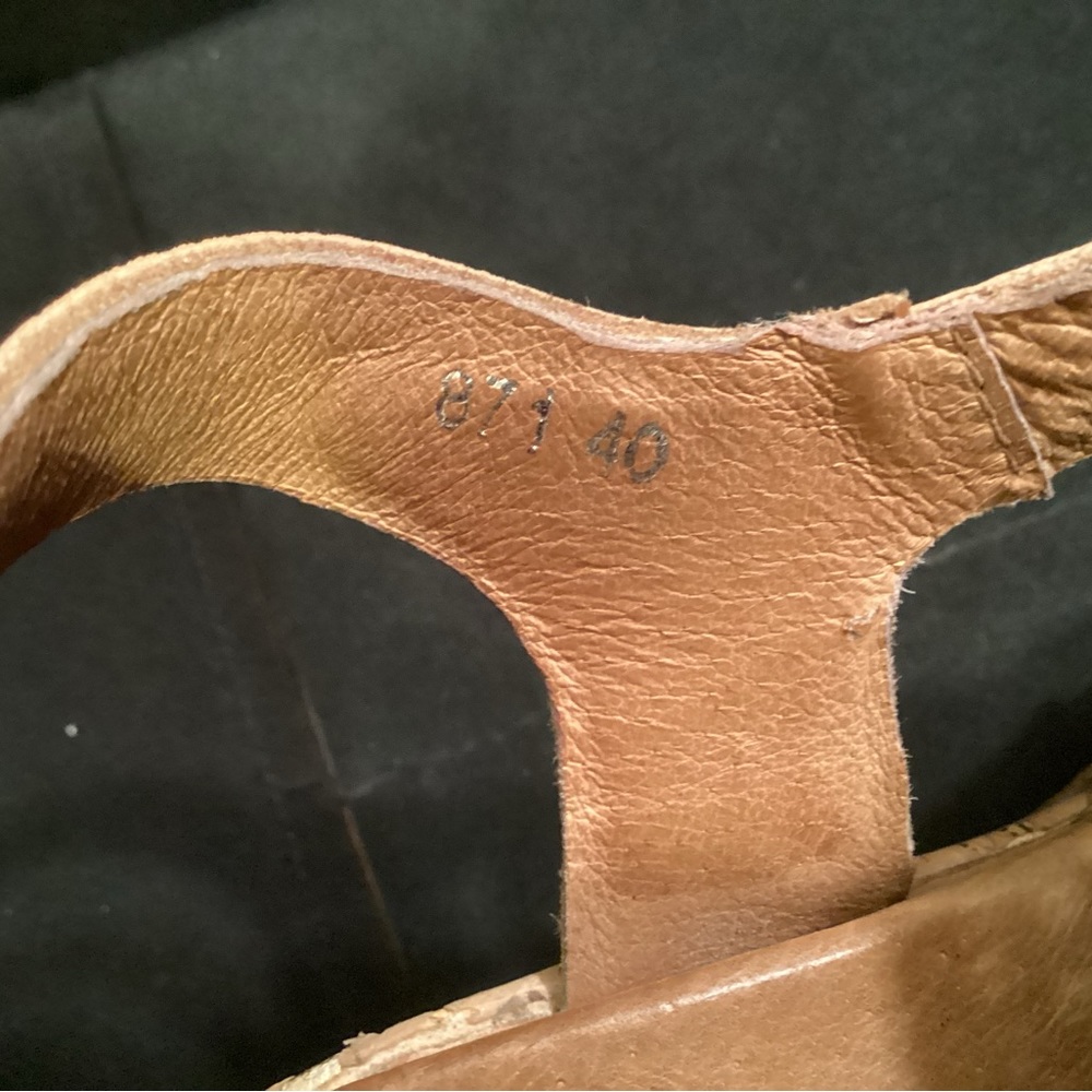 Antelope tan leather wedge sandals size 39 or 9usa. EUC - Picture 9 of 10